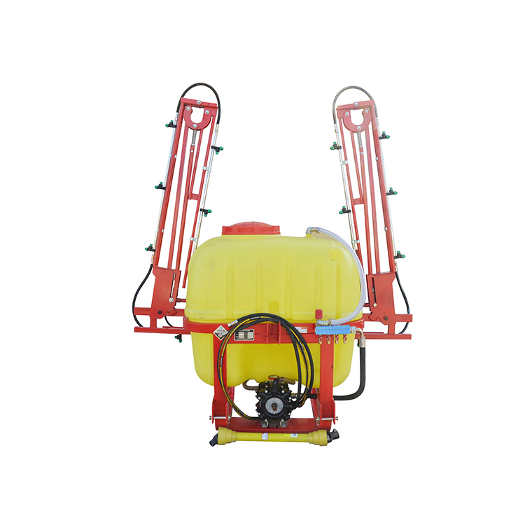 Razpršilec za traktor