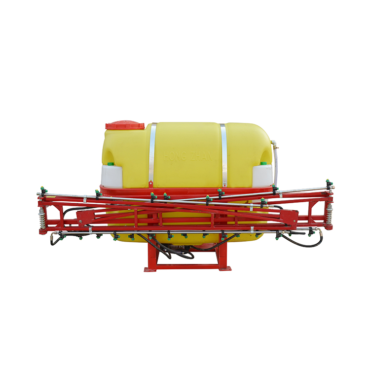 Traktor razpršilcev za boom
